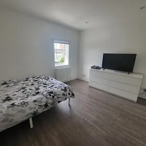 Private Near Ideal For Explorers Homestay