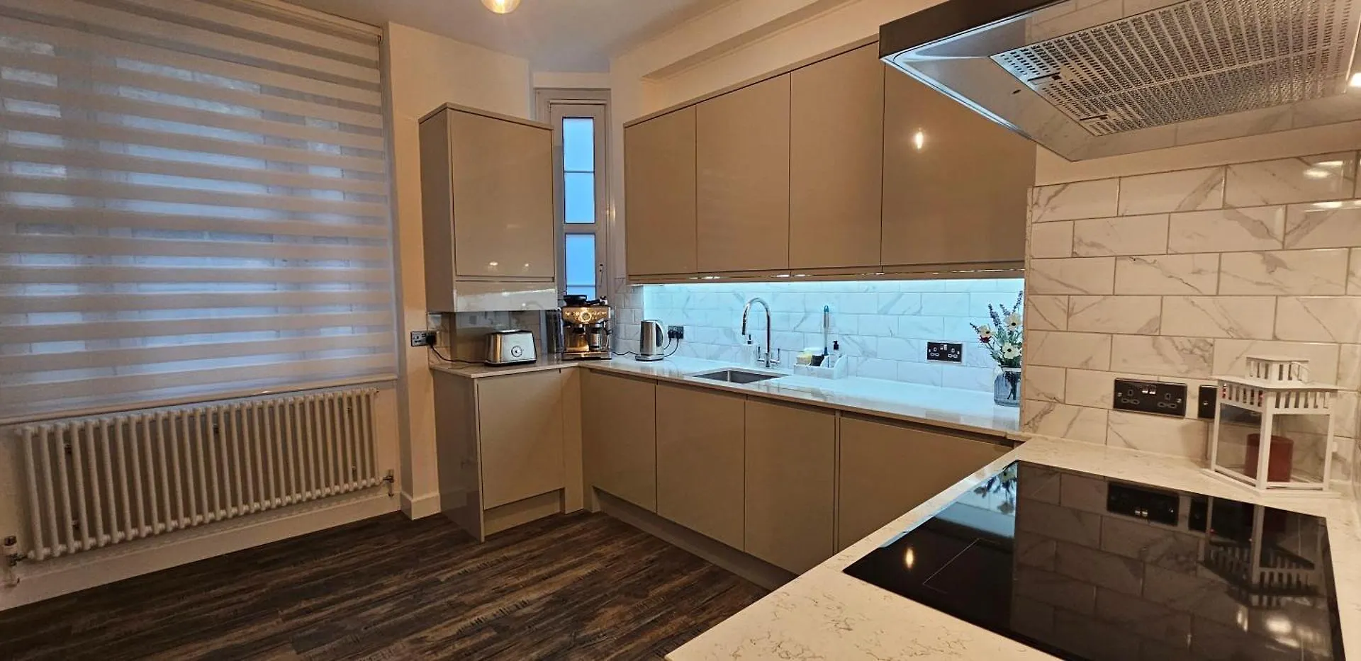 Tower Bridge Spacious King Bedroom With Extra Large Windows Londra Alloggio in famiglia